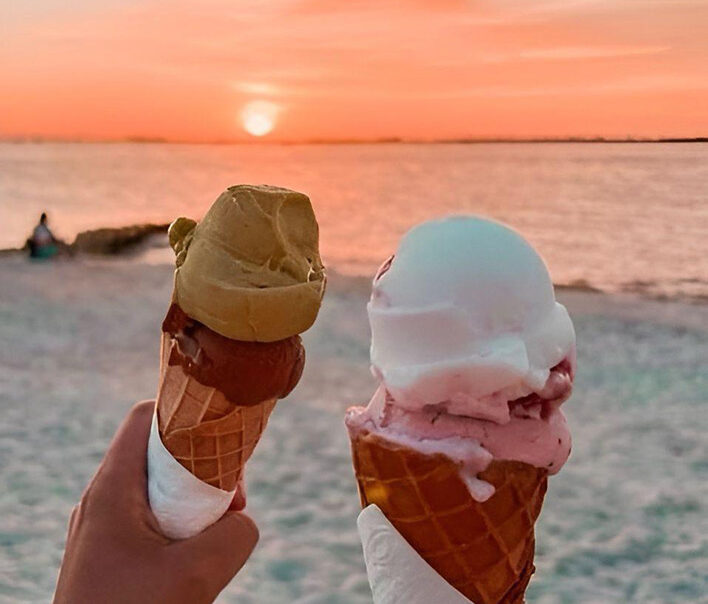 Scoops and Cones under the Baja Sun - Vacation Rentals by Porto Vacanze / Luxury stay in La Paz